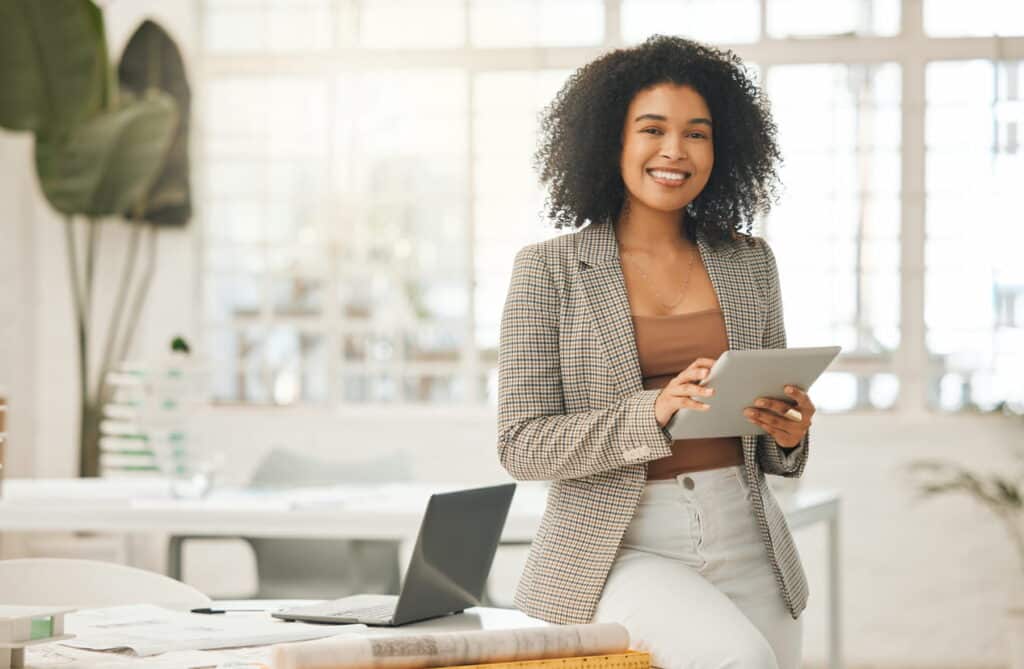 lady smiling looking at HR Retainer services